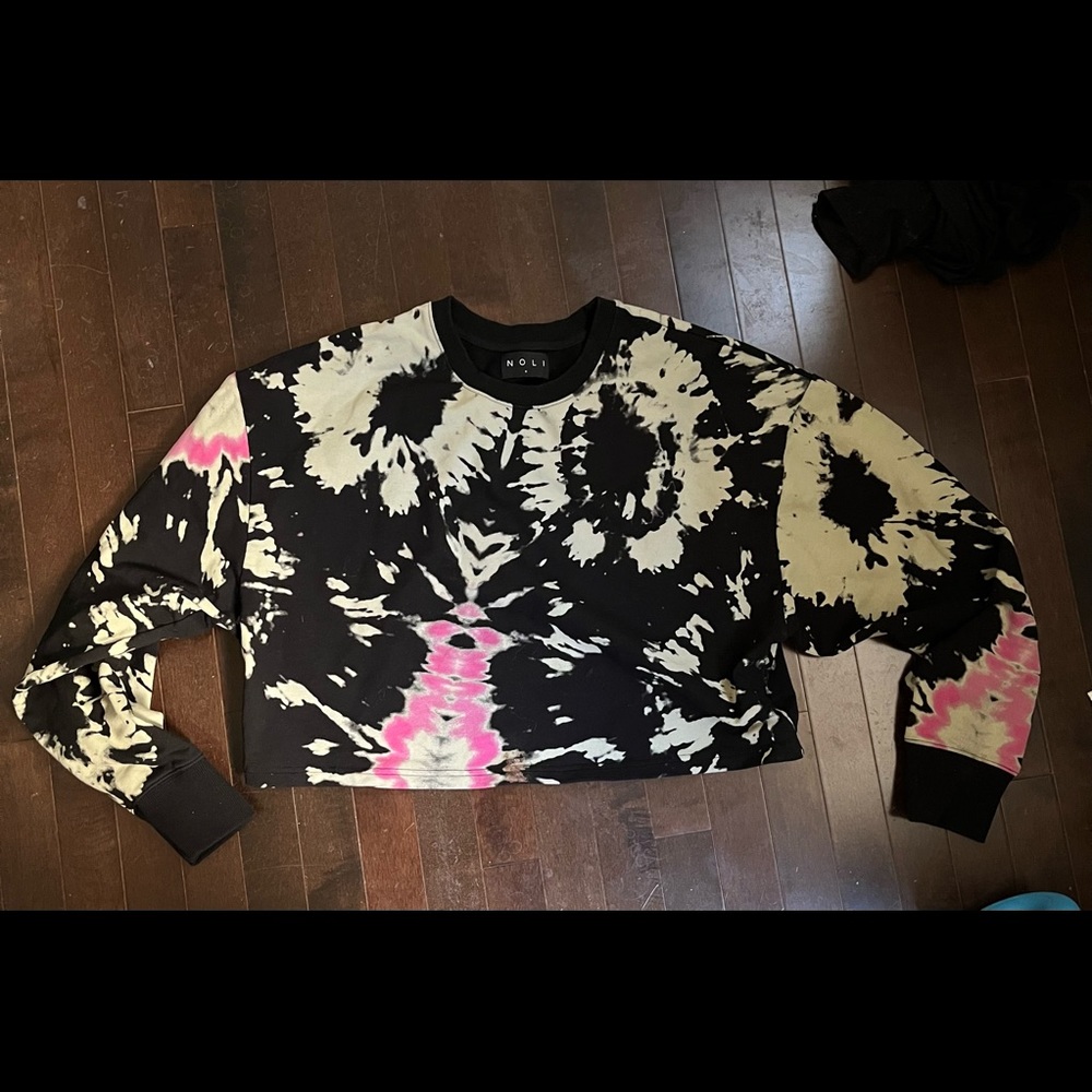 Noli yoga oversized top. Tie dye.